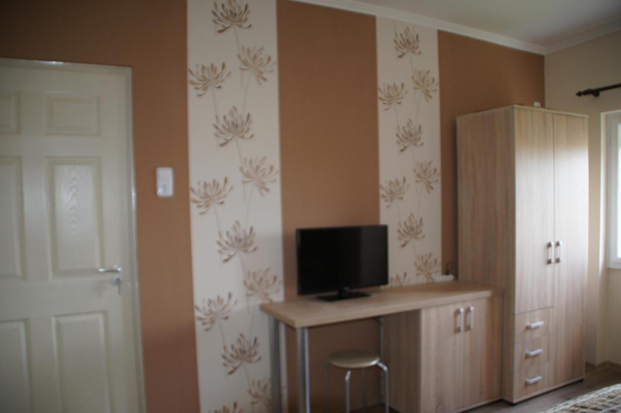 Appartement Fonix Apartman à Gyula Extérieur photo